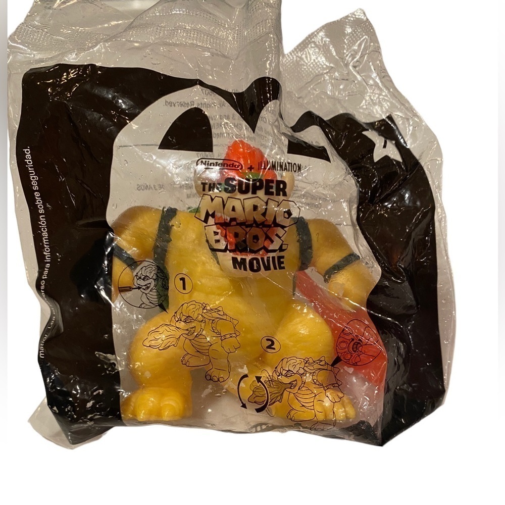 Nintendo Super Mario Bros. Fire Breathing Bowser #7 McDonald's Happy Meal Toy